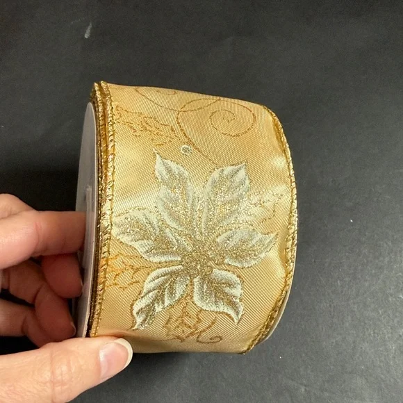 Bundle Of 8 New Decorative Fall / Holiday Wired Ribbon. Size 2.5” 10 Yards - Picture 7 of 8